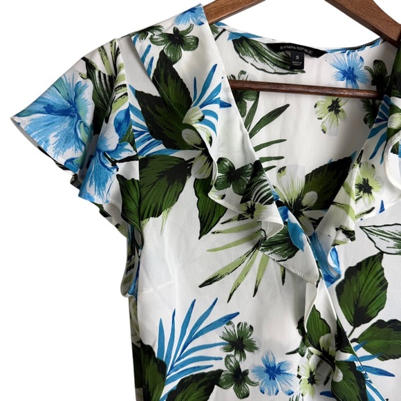 Banana Republic Tropical Floral Print Wrap Top Short Sleeve Size S Casual Ruffle - Picture 6 of 12